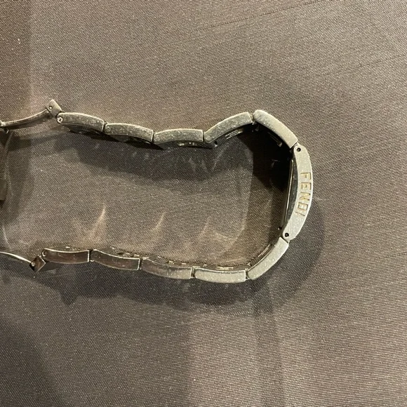 FENDI Watch - Picture 11 of 12